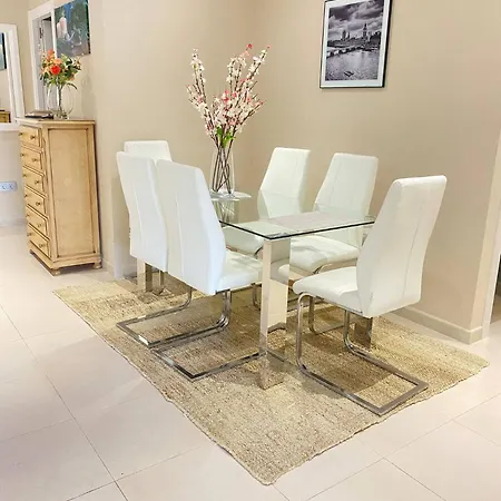 Off Line Aloha Gardens, Dragos, Puerto Banus 3 Bedroom *